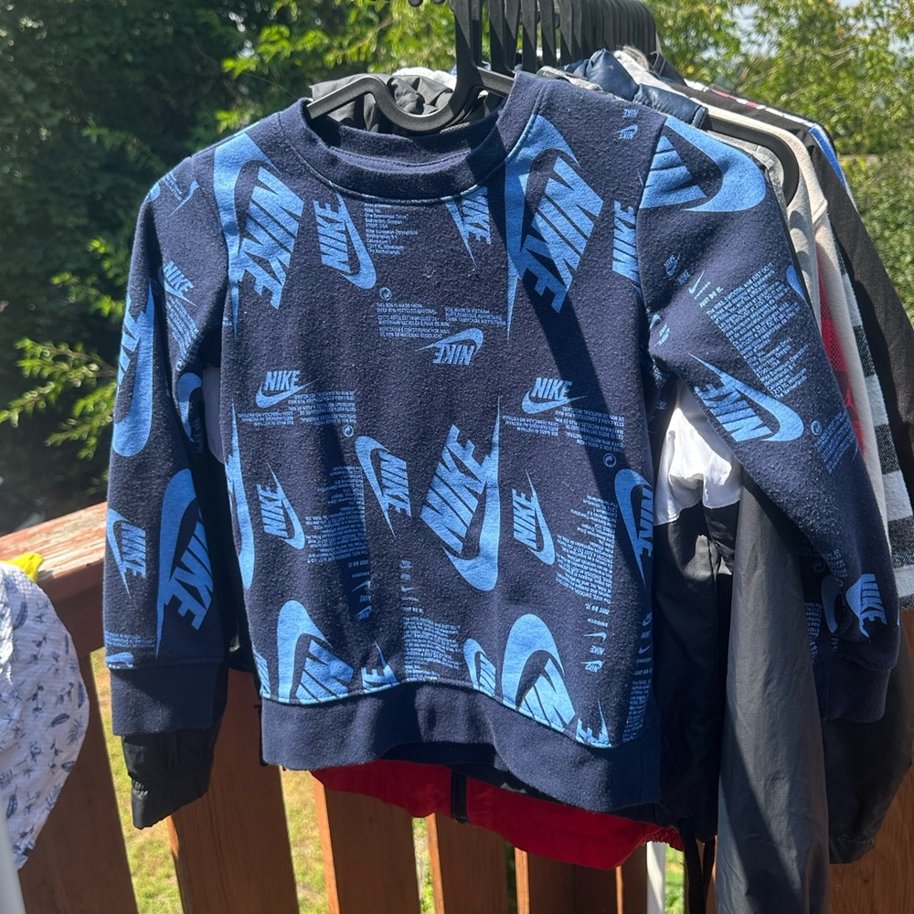 Nike Kids Navy and Light Blue Logo Top